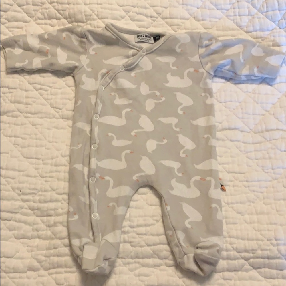 Zero2three swan onesie